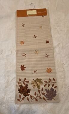 Wellesley Manor Harvest Table Runner New Embroidered Fall Leaves Applique 14x108